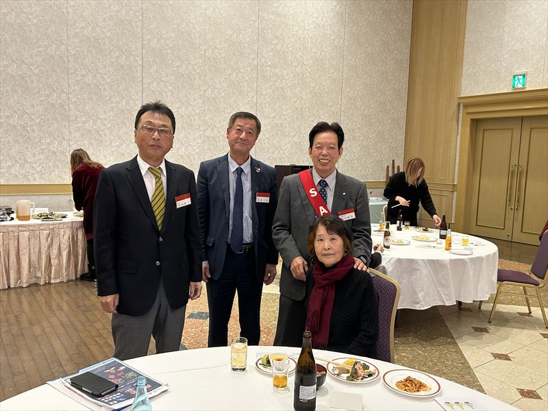 2025年12月23日 第1372回例会「クリスマス家族例会」